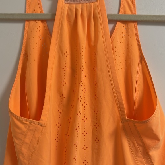 Lululemon Athletic Top - Picture 6 of 8